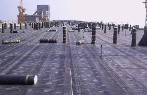 假如想起房顶做防水补漏得话,就必须根据邻居3模块屋顶才可以上